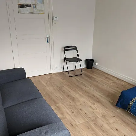 Chambre Privee Confortable, Au Calme Et Proche Du Centre De Lyon